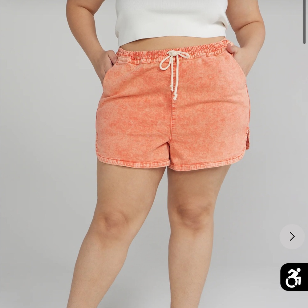 Fashion to Figure ORANGE Shorts size 2 (3X PLUS)